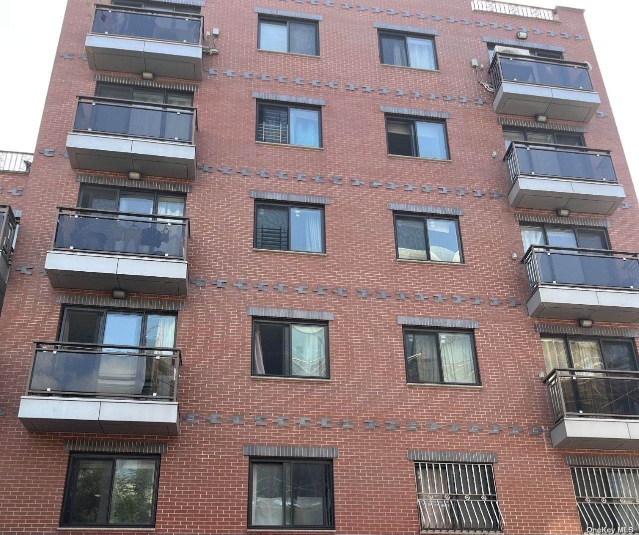 132-08 Pople Avenue - Photo 1