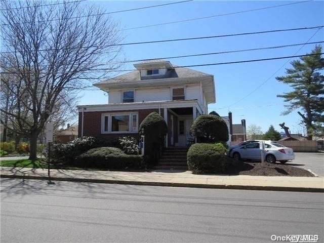 330 Winthrop Street - Photo 1