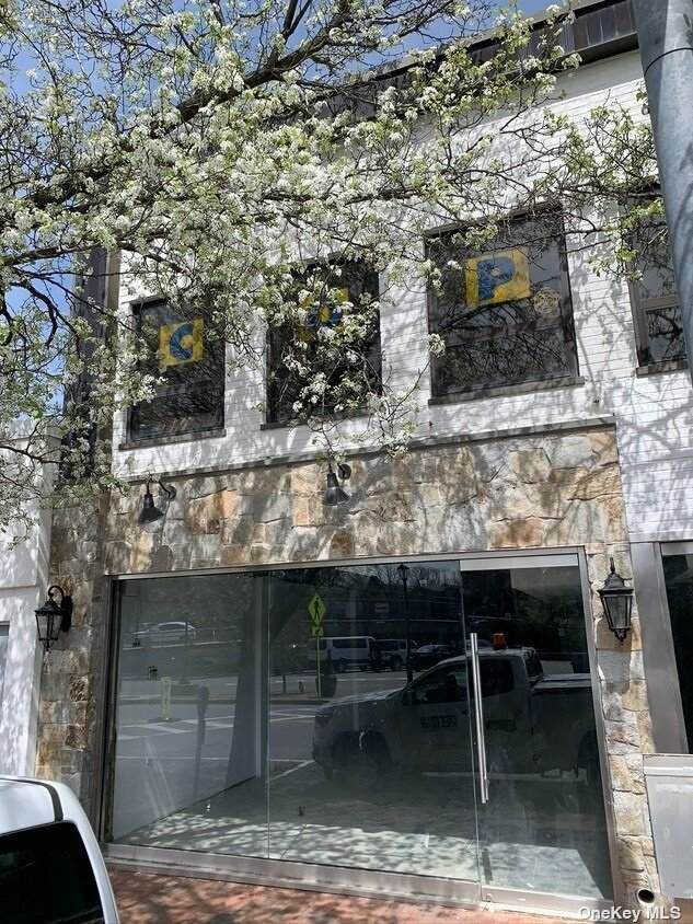 21B North Station Pl - Photo 1