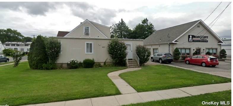 303 Jackson Avenue - Photo 1