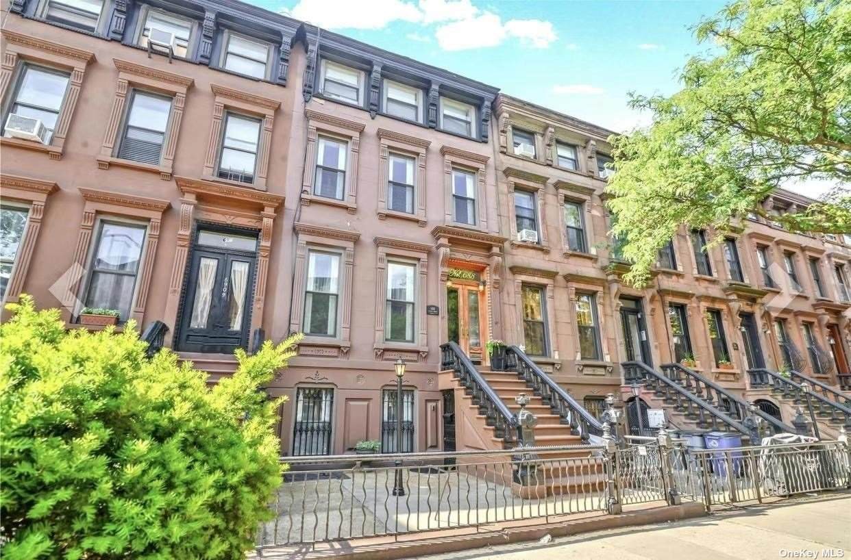 688 Putnam Avenue - Photo 1