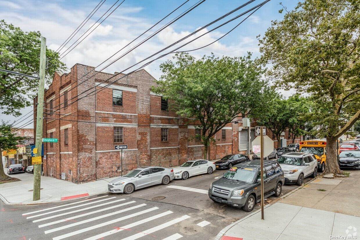 224 Shepherd Avenue - Photo 1