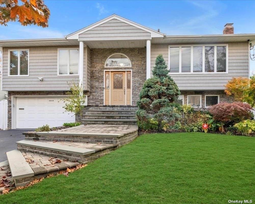 3048 Shore Drive - Photo 1