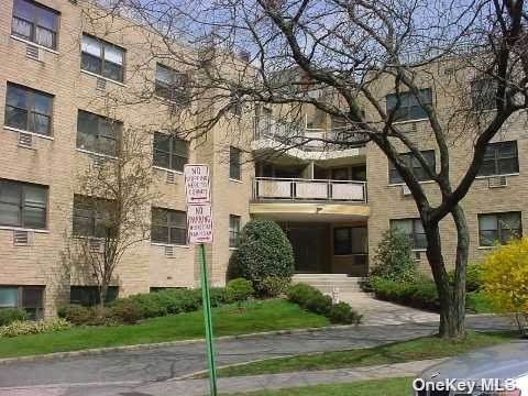 5 Schenck Avenue - Photo 1
