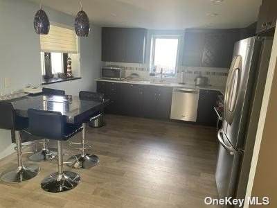 101 Lincoln Boulevard - Photo 1
