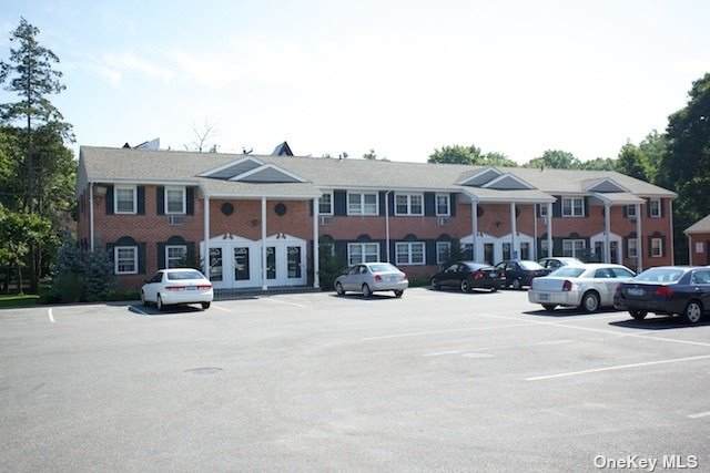 64 Clinton Avenue - Photo 1
