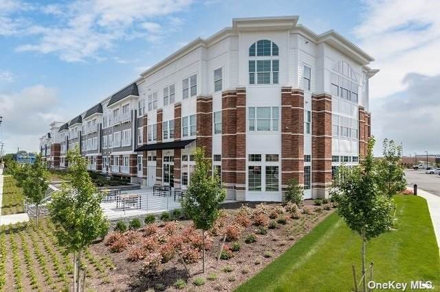 75 Hoffman Avenue - Photo 1