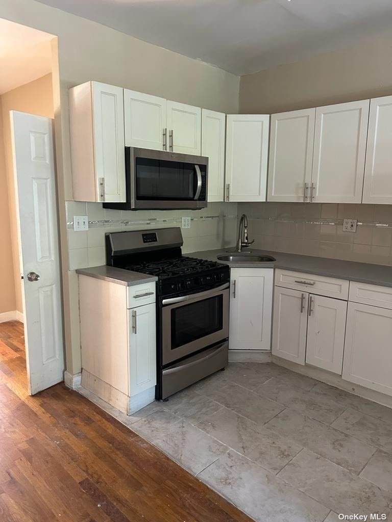 980 Sutter Avenue - Photo 1