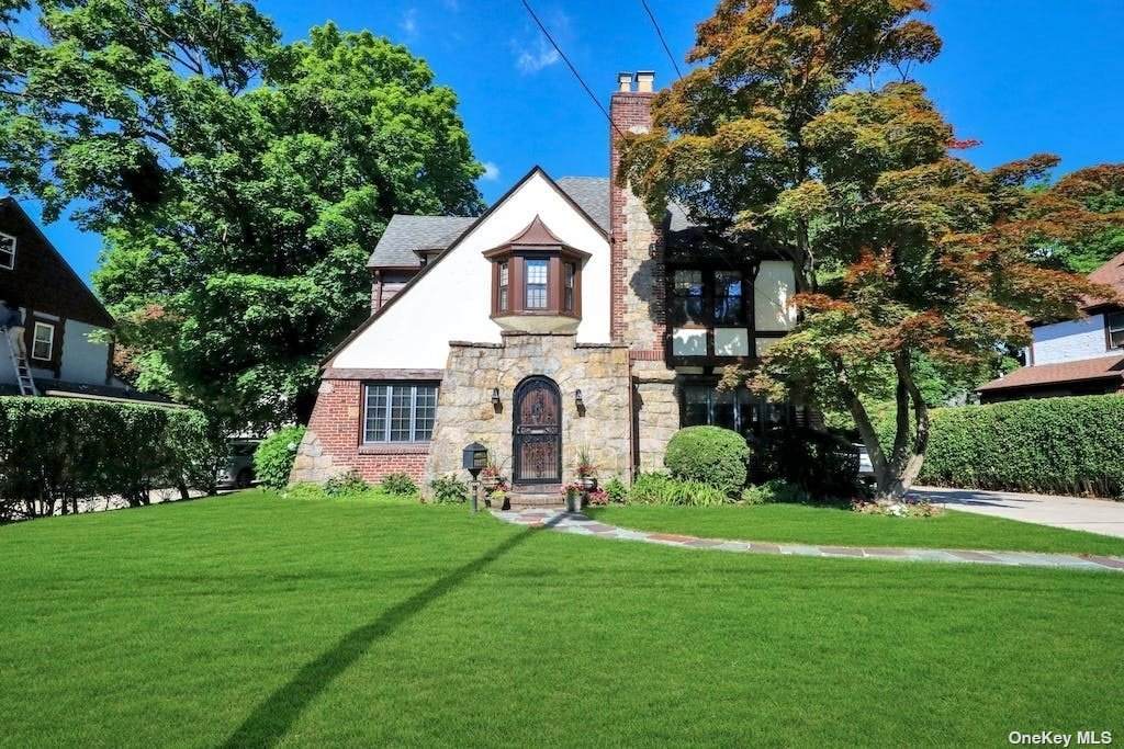 7 Polo Road - Photo 1
