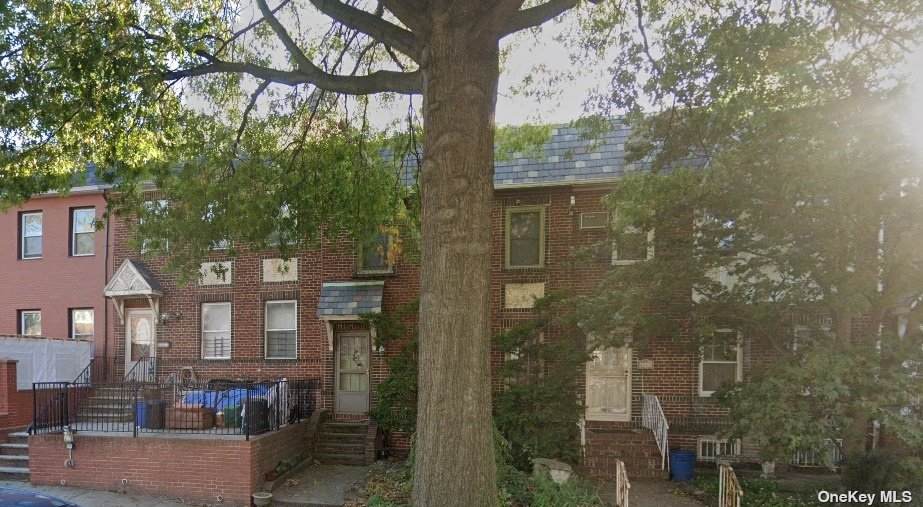66-08 Saunders Street - Photo 1