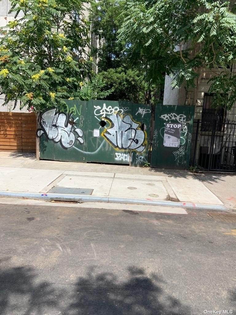 11 Van Buren Street - Photo 1