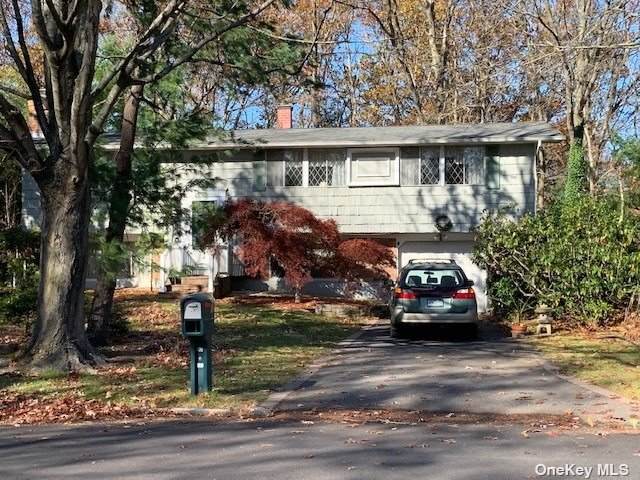 27 Mayflower Lane - Photo 1