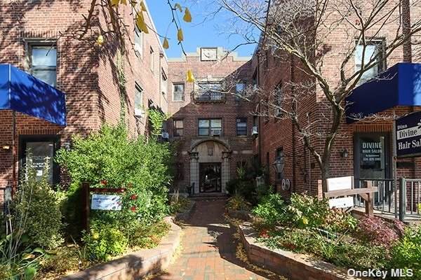 7 Bond Street - Photo 1