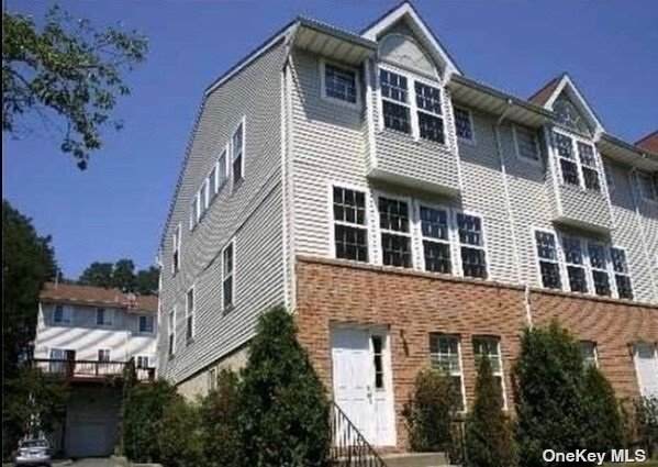 200 Hendrick Avenue - Photo 1