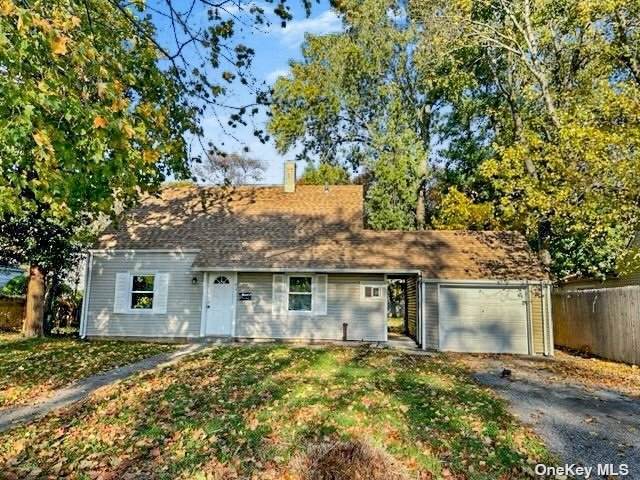 82 Maplewood Drive - Photo 1
