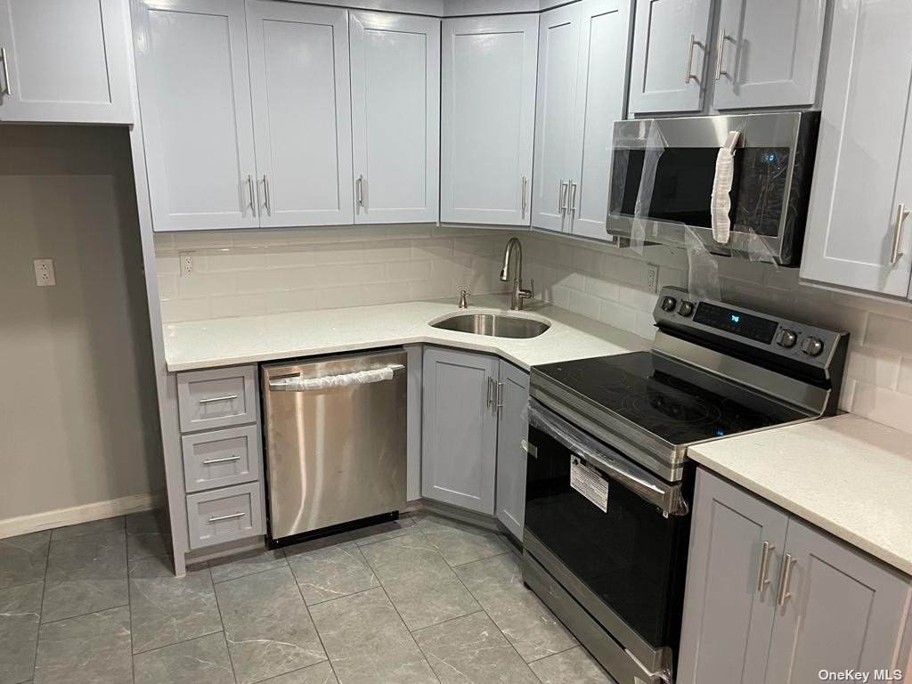10807 Seaview - Photo 1