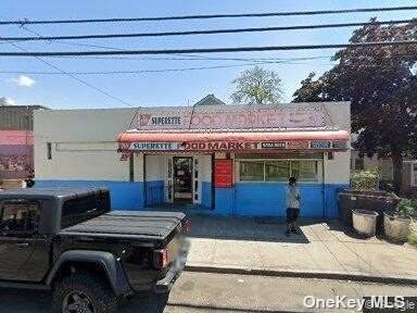 254 Lawrence Avenue - Photo 1