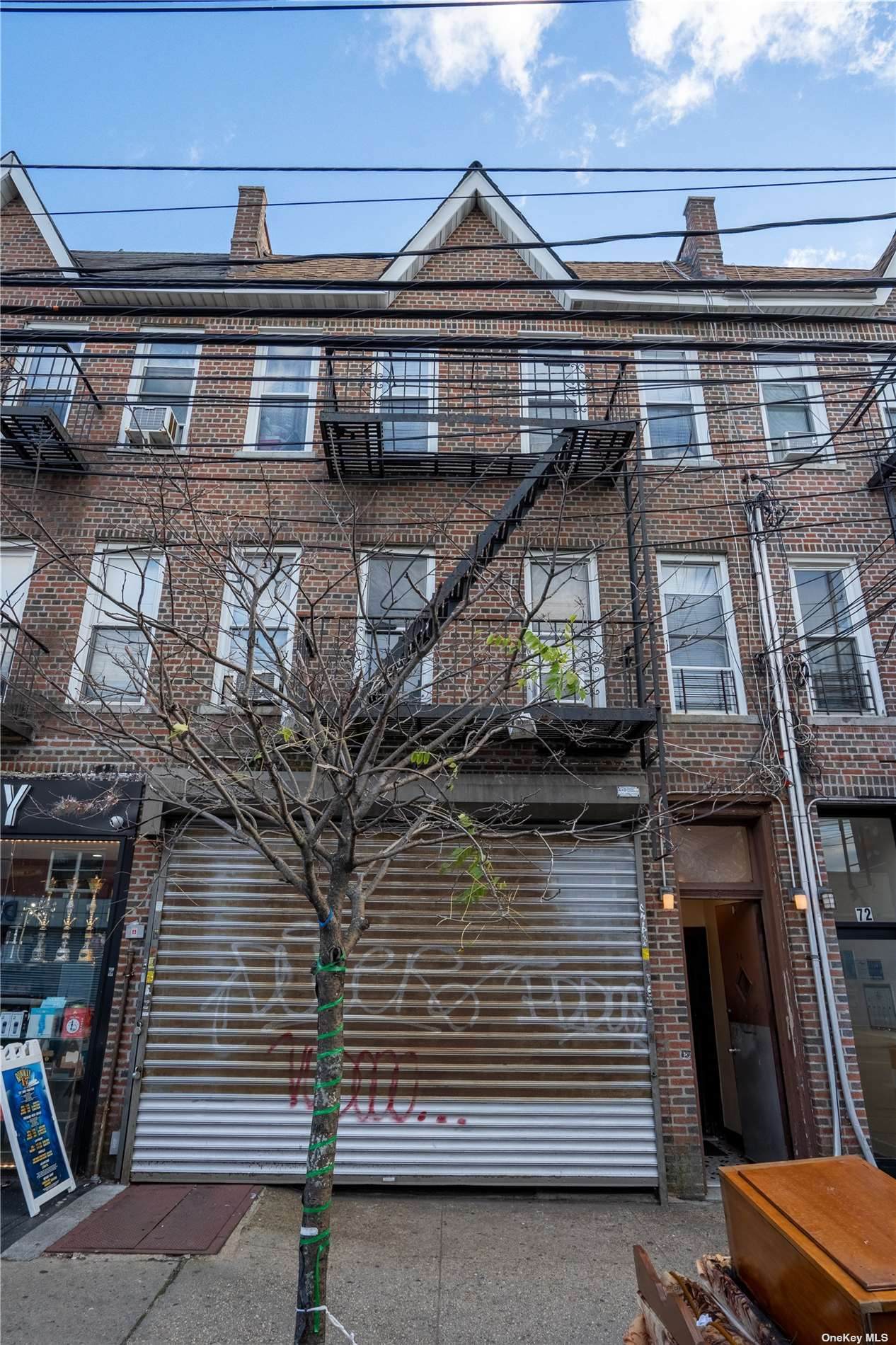 74 Avenue U - Photo 1