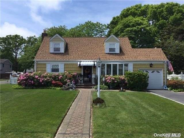 1076 Carll Drive - Photo 1