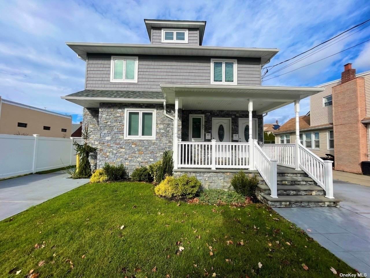 190 Grant Avenue - Photo 1