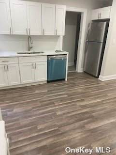 484 Court - Photo 1