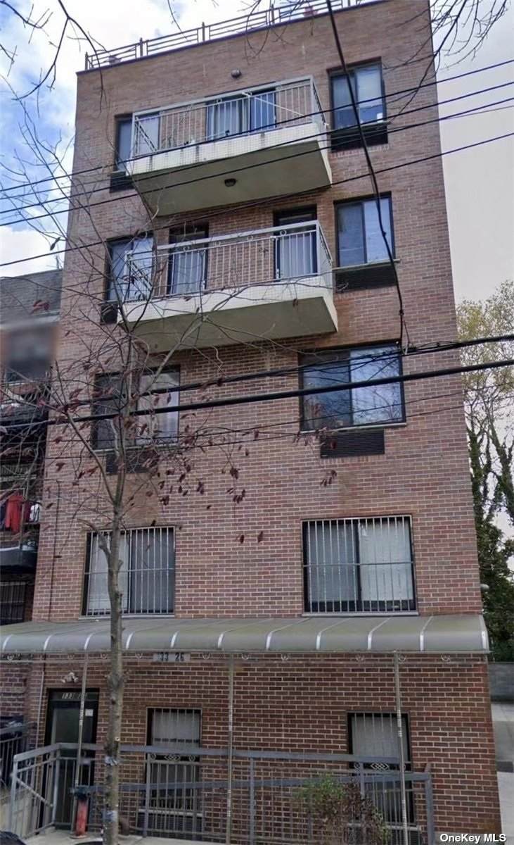 133-26 Avery Avenue - Photo 1