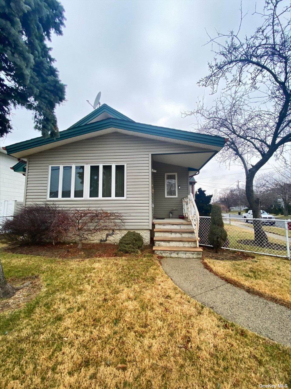 220 Anchor Avenue - Photo 1