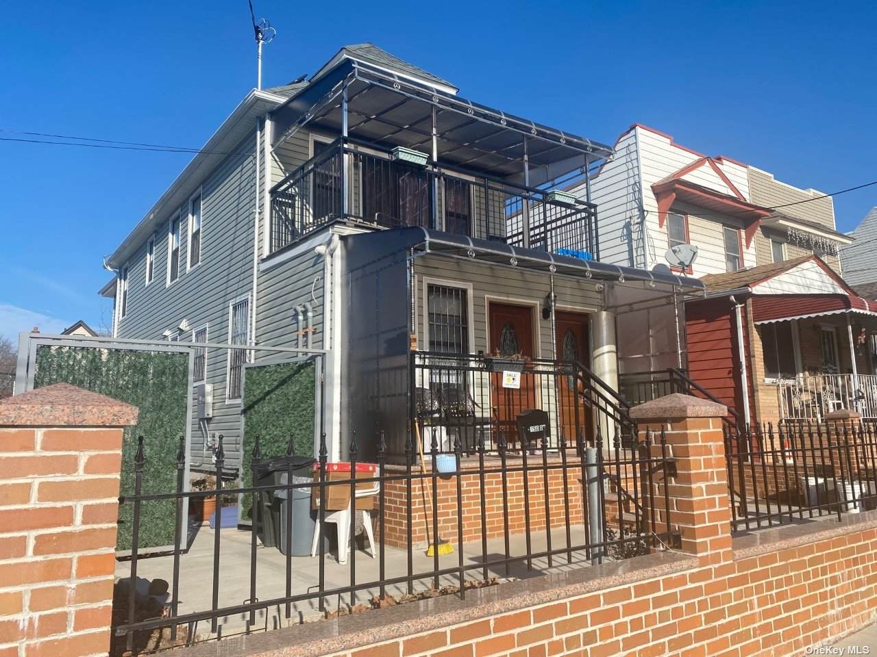 150-01 Coolidge Avenue - Photo 1