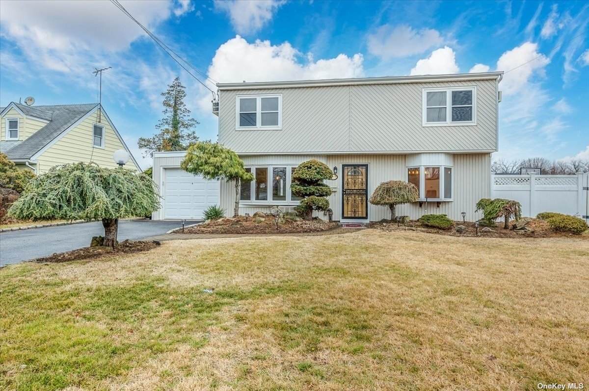 3851 Waverly Ave - Photo 1