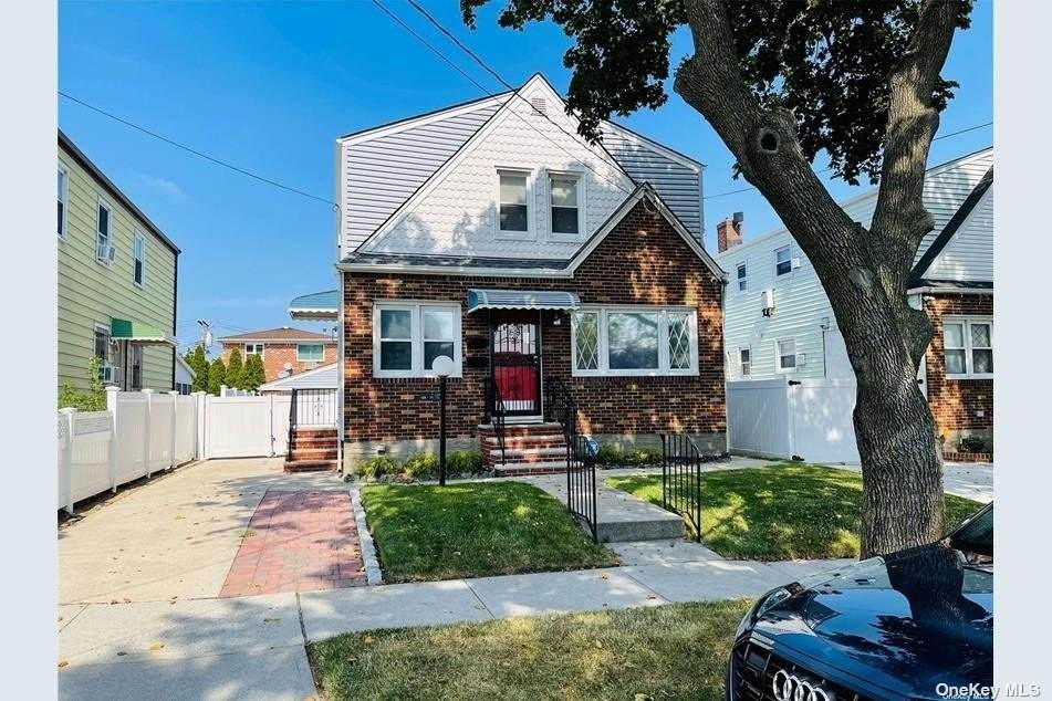 144-39 168th Street - Photo 1