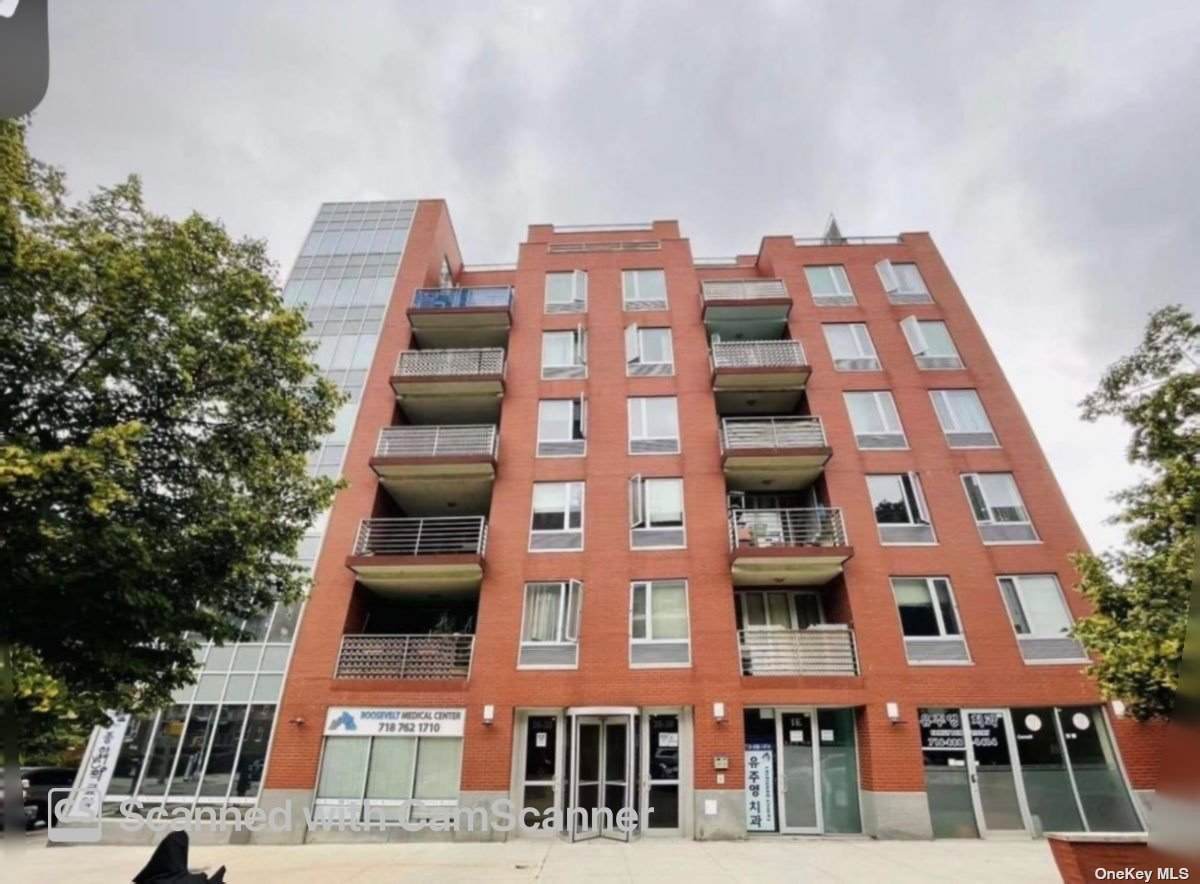 38-30 Parsons Boulevard - Photo 1