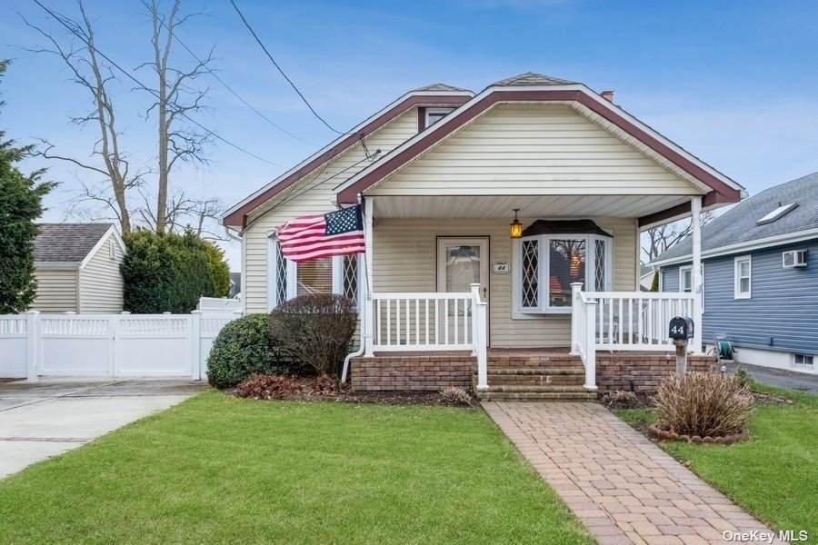 44 Lancaster Street - Photo 1
