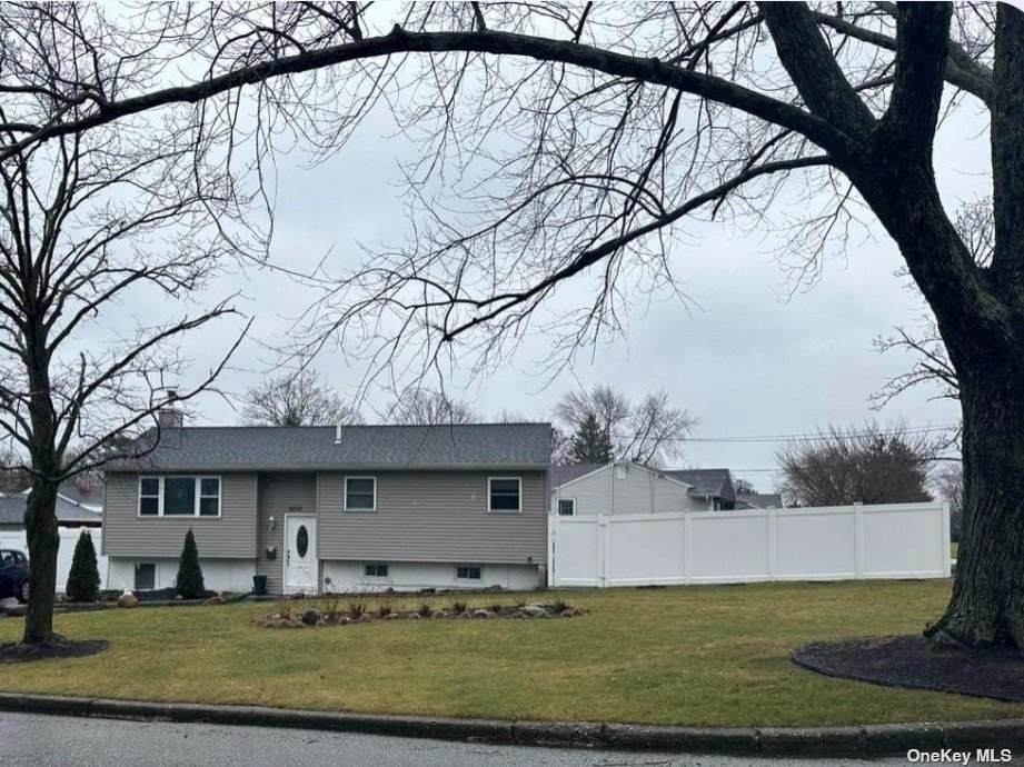 2400 Knickerbocker Avenue - Photo 1