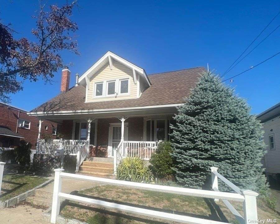 618 Wellwood Avenue - Photo 1