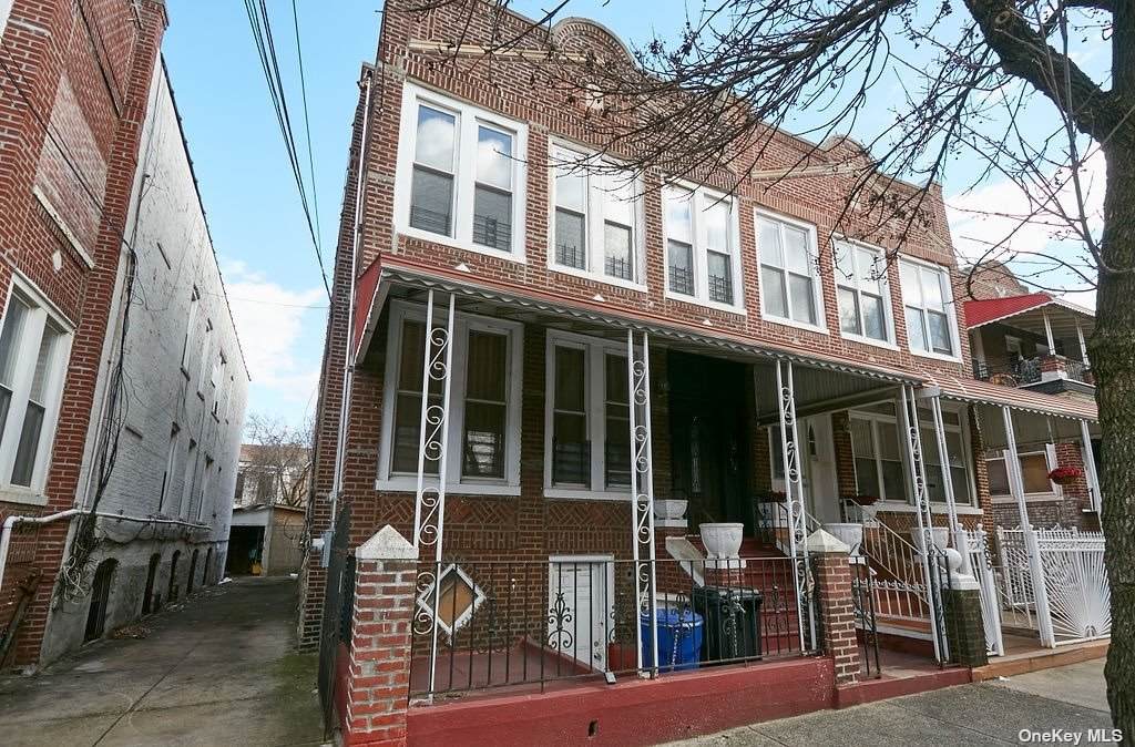 563 Miller Avenue - Photo 1