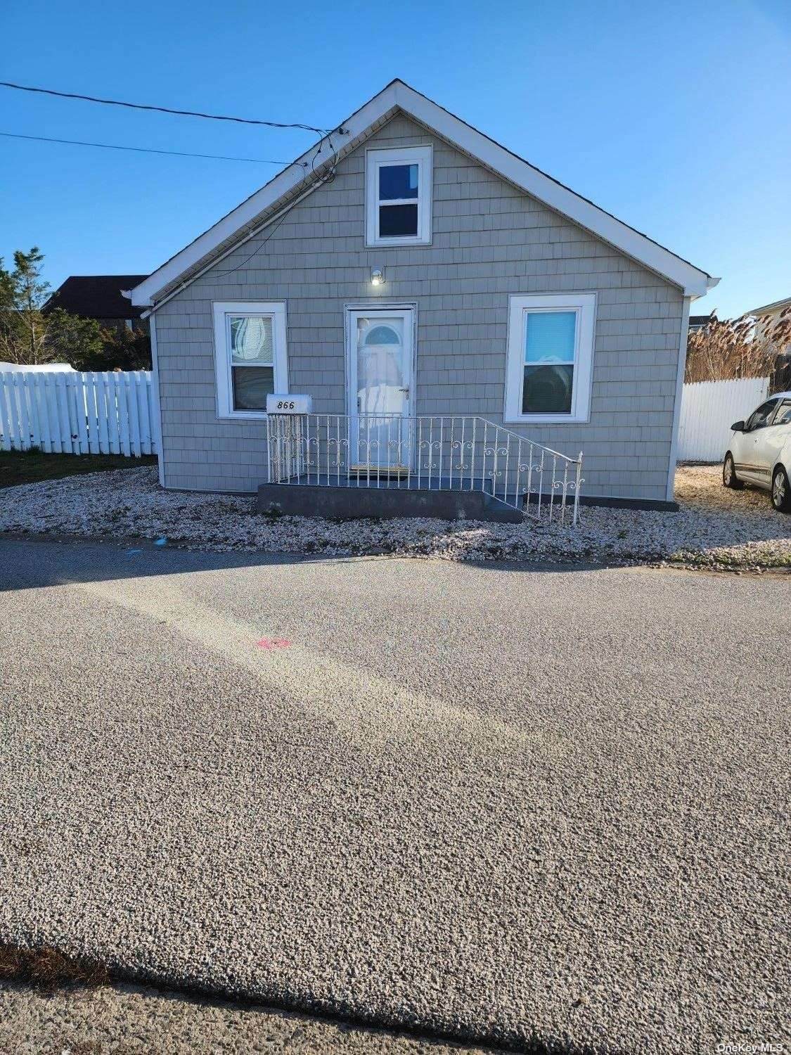 866 South Bay Street - Photo 1