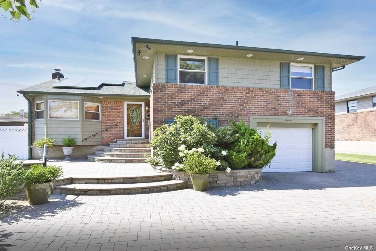 11 Maxine Avenue - Photo 1