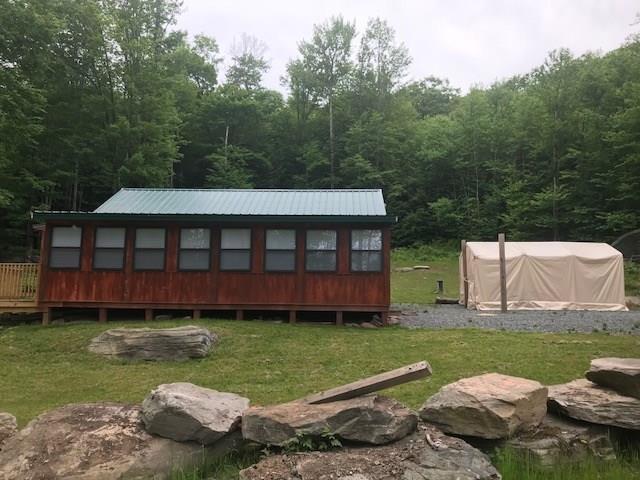 933 Emerald Lake Road - Photo 1