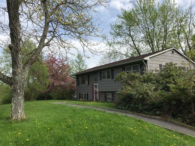 58 Lakeview Drive - Photo 1