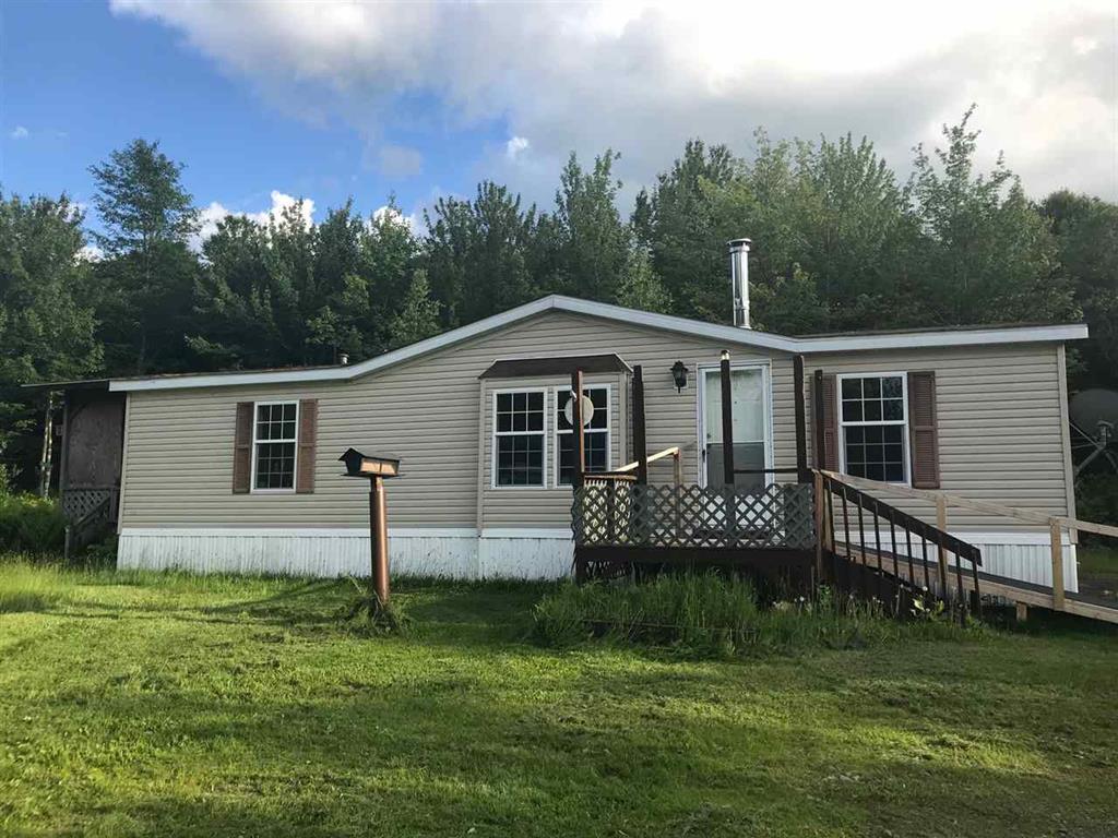 749 Dahlia - Photo 1