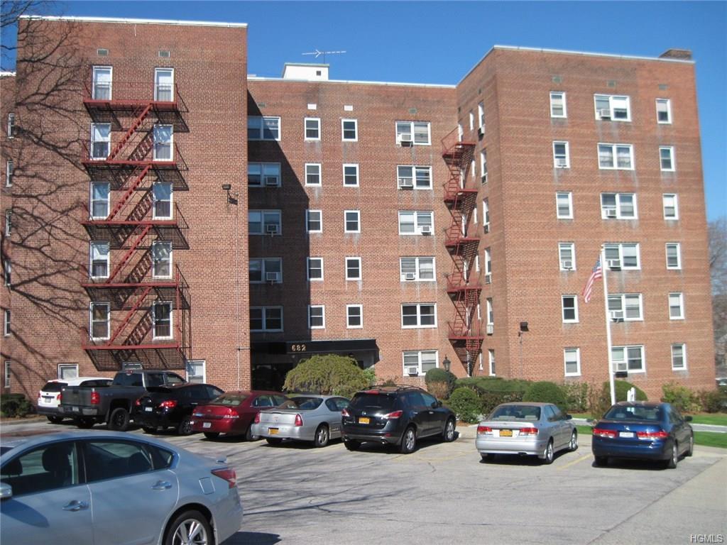682 Tuckahoe Road - Photo 1