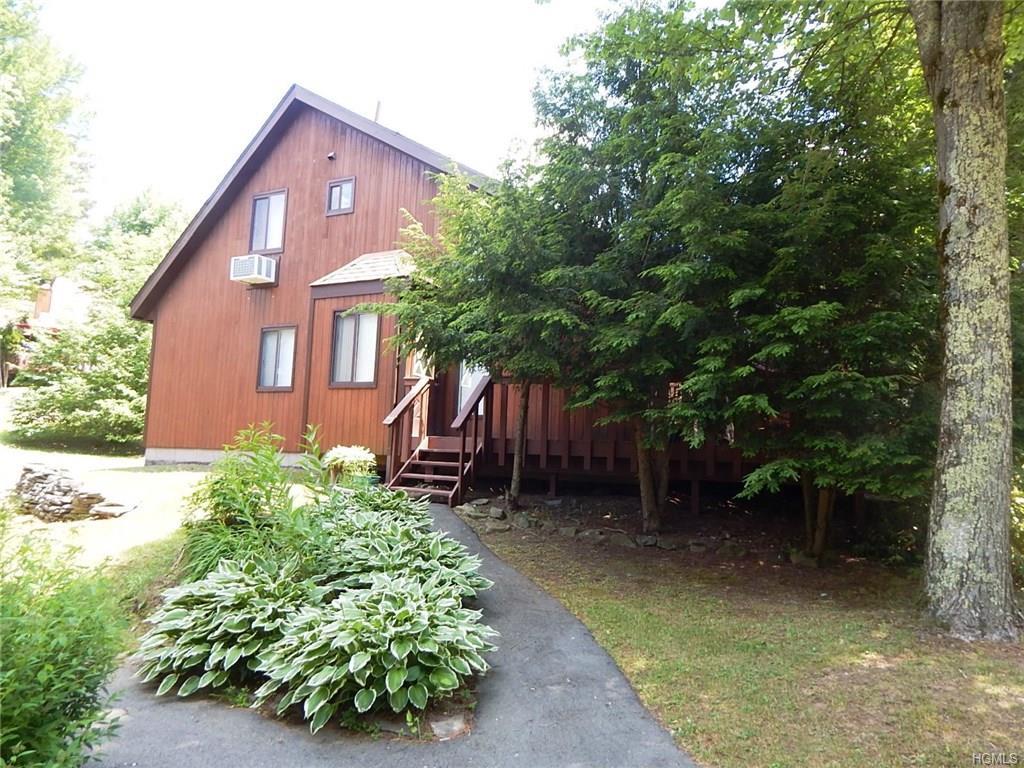 15 Lakeside Drive - Photo 1