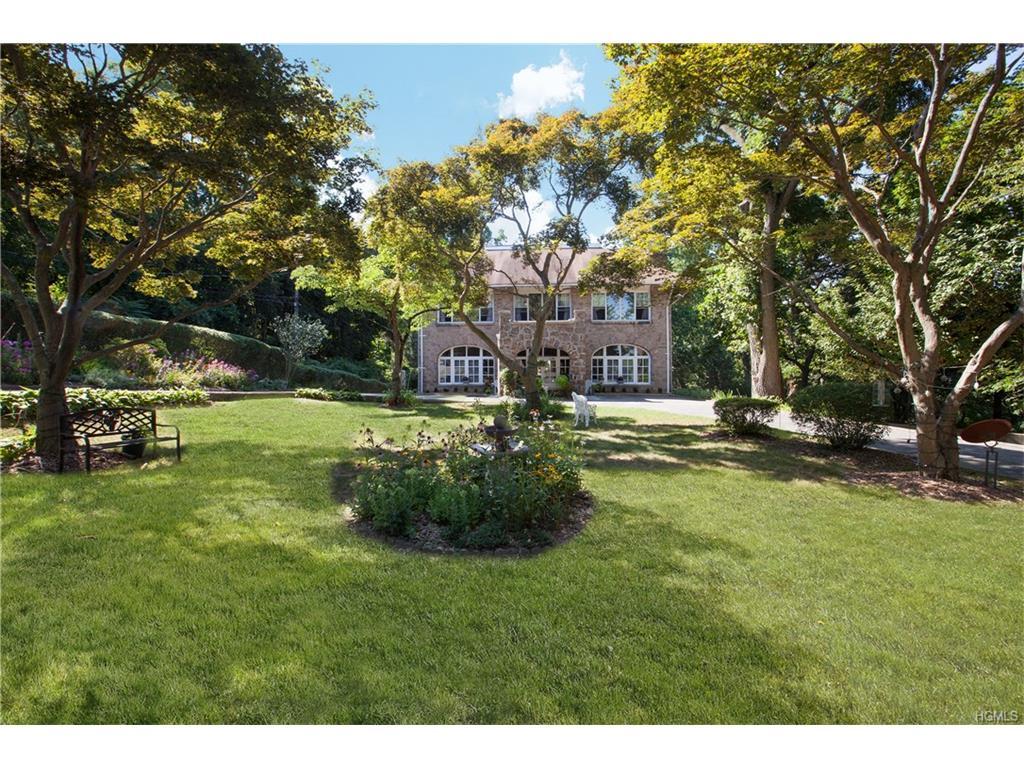 114 Pinecrest Drive - Photo 1