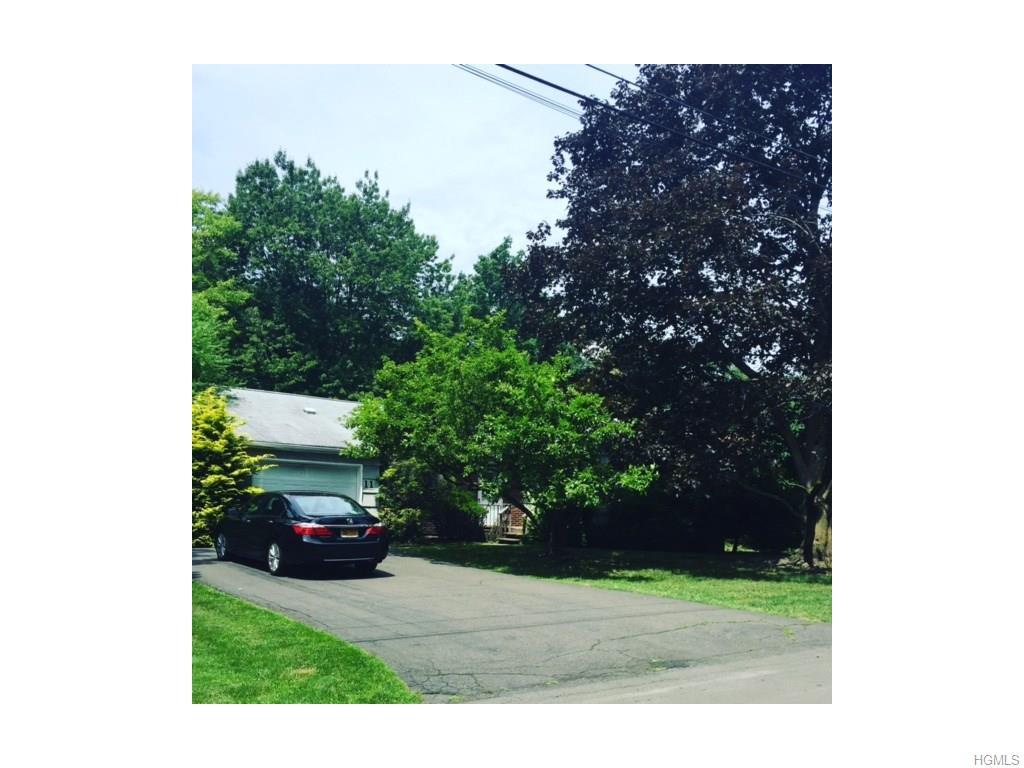 11 Carlton Lane, Monsey, NY 10952 (MLS #4633000) :: William Raveis Legends Realty Group