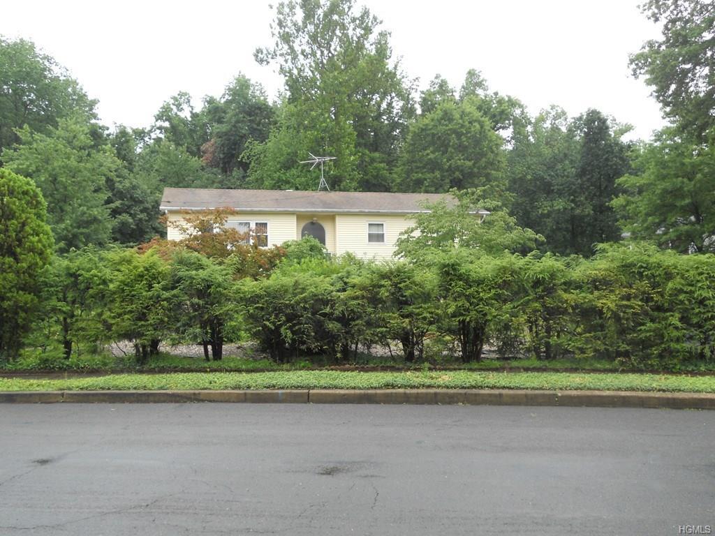 261 Trenton Place, Orangeburg, NY 10962 (MLS #4634613) :: William Raveis Legends Realty Group