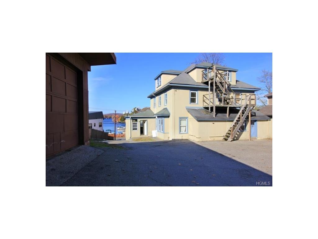 910 Lake Boulevard - Photo 1