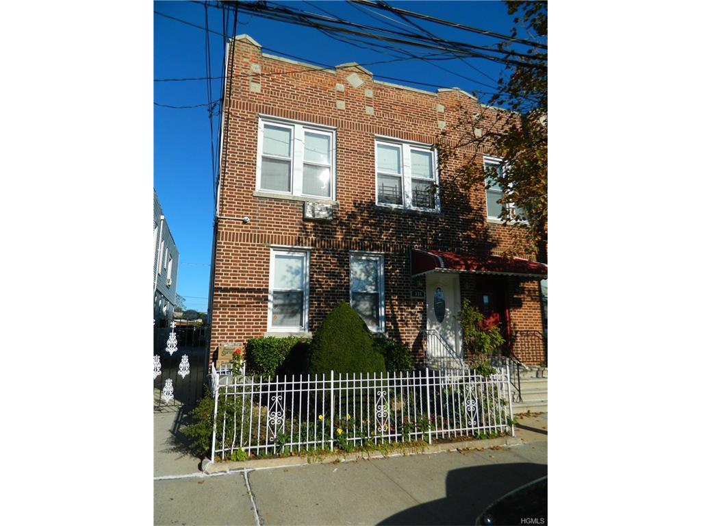 738 Revere Avenue - Photo 1