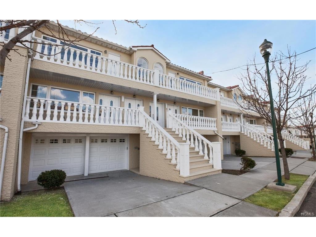 264 Zerega Avenue - Photo 1