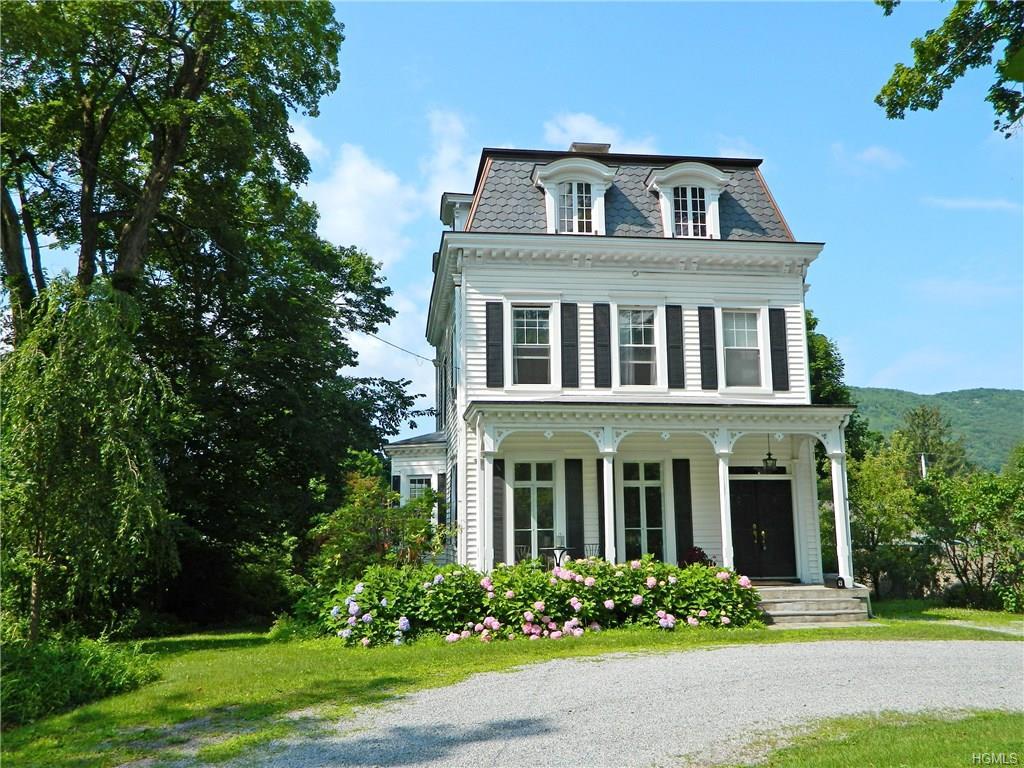 9 Morris Avenue - Photo 1