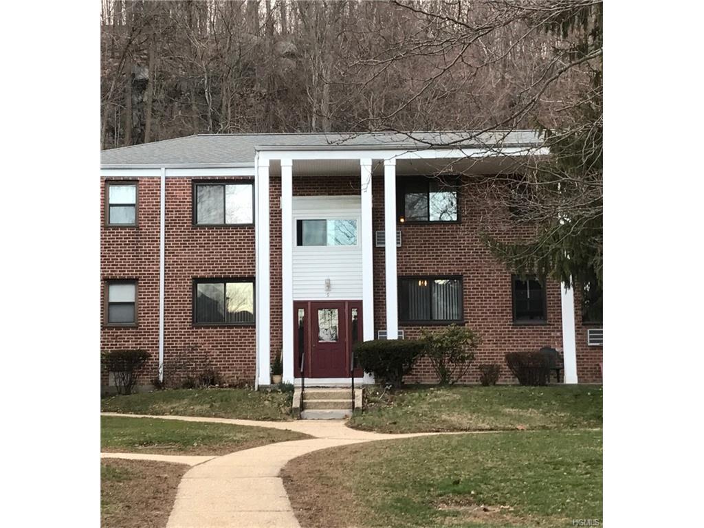 9 Lawrence Drive - Photo 1